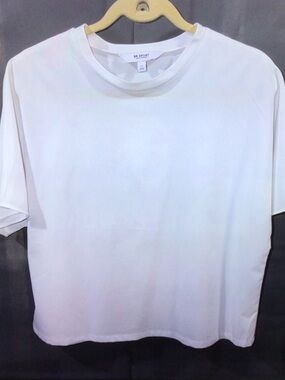 Banana Republic White Short-Sleeve Crewneck Tee